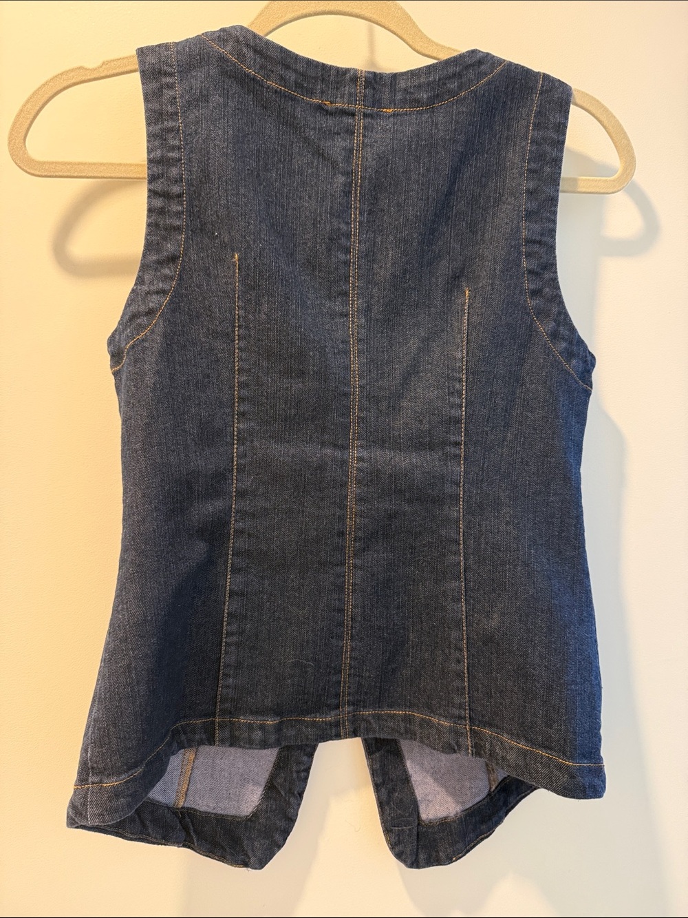 NWT Sleeveless Dark Blue Denim Button-Front Top - Picture 4 of 4